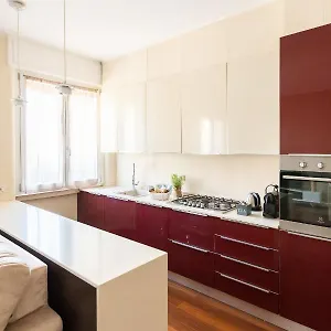 rosselli-13-milan-apartment.italymilanhotels.net/